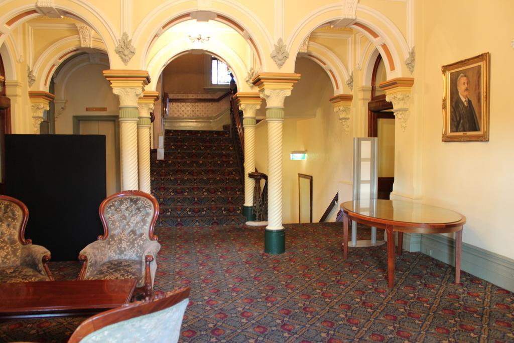 The Hotel Shamrock Bendigo Bagian luar foto