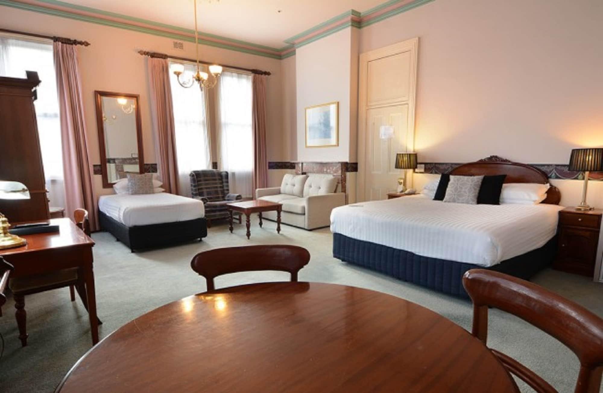 The Hotel Shamrock Bendigo Bagian luar foto