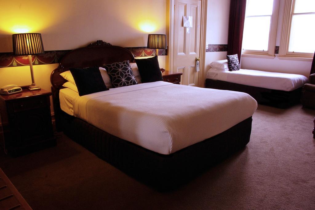 The Hotel Shamrock Bendigo Bagian luar foto