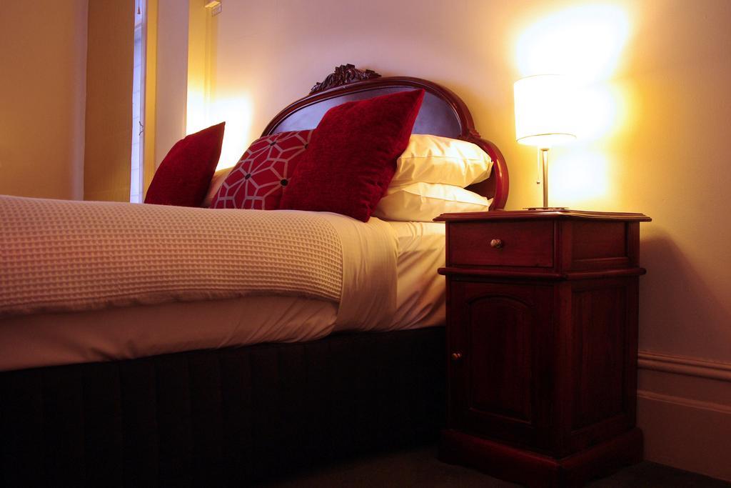 The Hotel Shamrock Bendigo Bagian luar foto