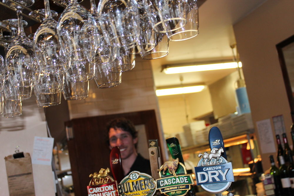 The Hotel Shamrock Bendigo Bagian luar foto