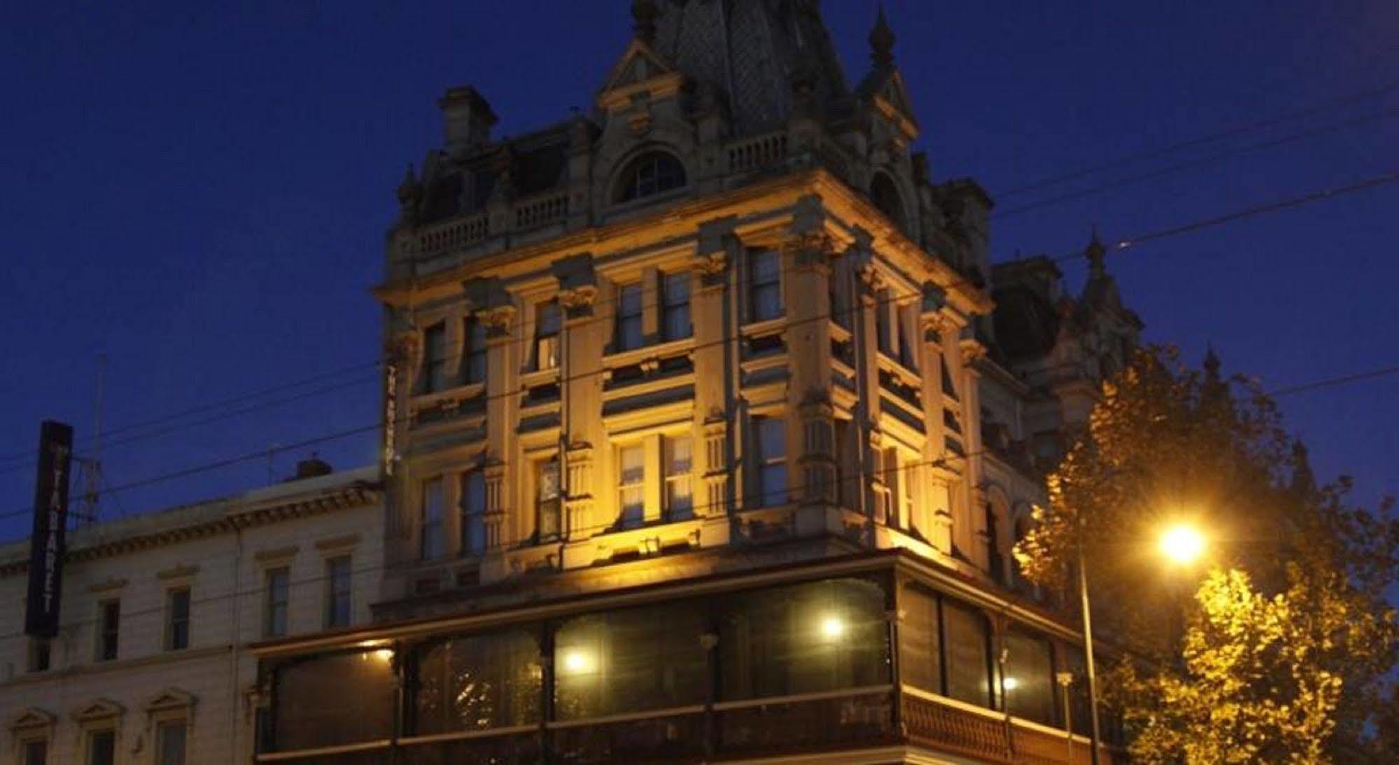 The Hotel Shamrock Bendigo Bagian luar foto
