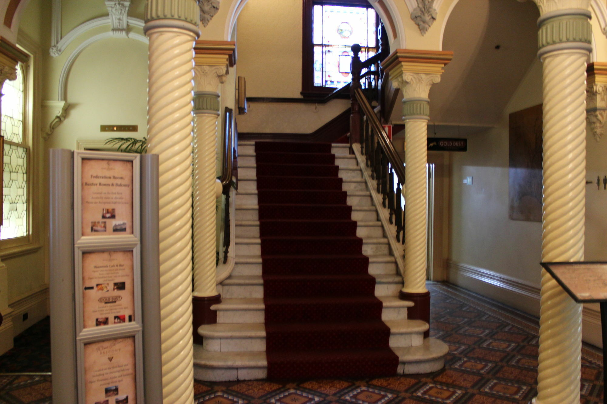 The Hotel Shamrock Bendigo Bagian luar foto